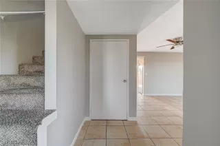 Photo #3: 2615137 Listing