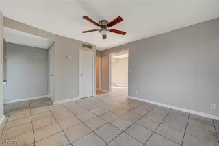 Photo #4: 2615137 Listing