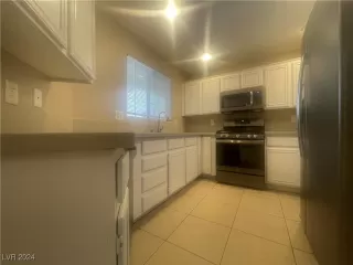 Photo #2: 2615161 Listing 