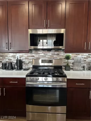 Photo #3: 2615201 Listing 