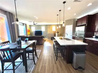 Photo #4: 2615201 Listing 