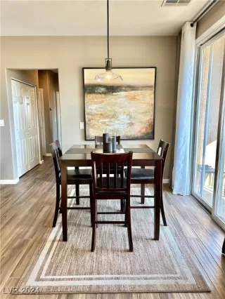 Photo #5: 2615201 Listing 