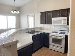 Photo #1: 2615212 Listing 