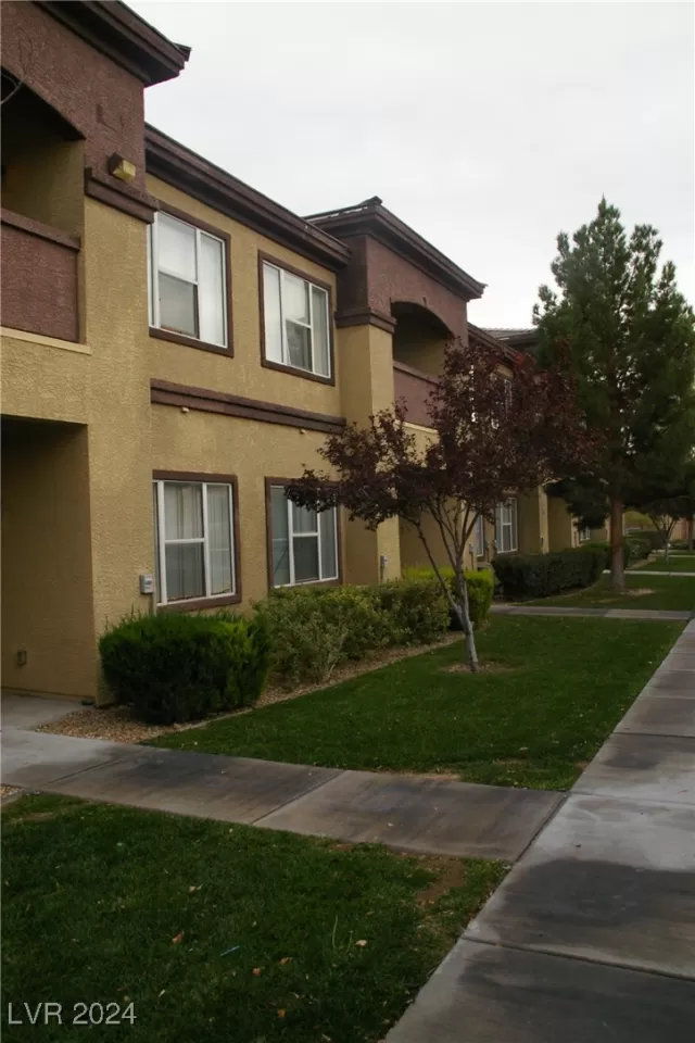 MLS: 2615223 Condo For Sale