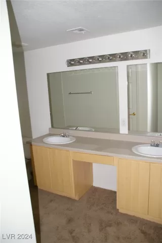 Photo #5: 2615223 Listing 