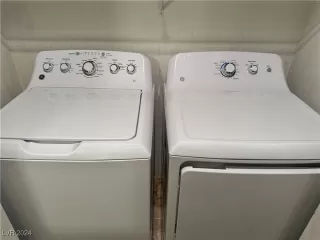 Photo #4: 2615281 Listing 