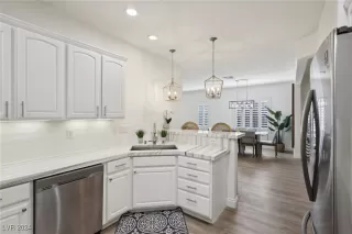 Photo #4: 2615287 Listing