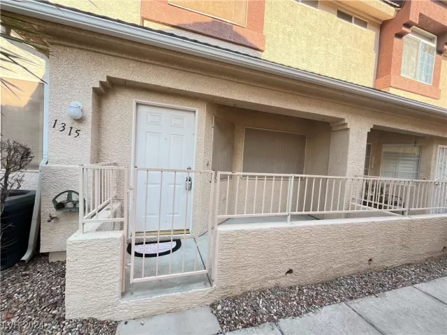 MLS: 2615315 Condo For Sale
