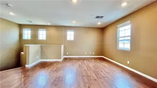 Photo #4: 2615346 Listing 