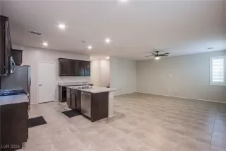 Photo #3: 2615355 Listing 