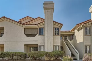 Photo #1: 2615358 Listing