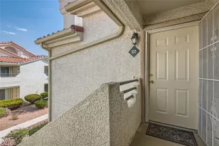 Photo #3: 2615358 Listing