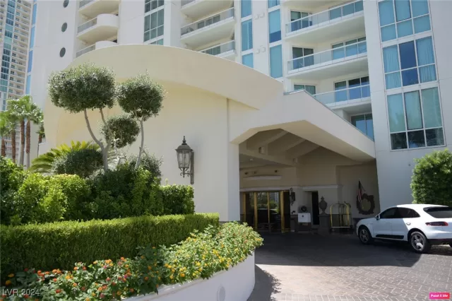 MLS: 2615373 Condo For Sale