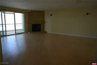 Photo #4: 2615373 Listing 