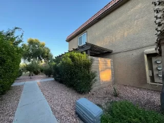 Photo #1: 2615420 Listing 