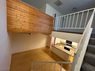 Photo #5: 2615420 Listing 