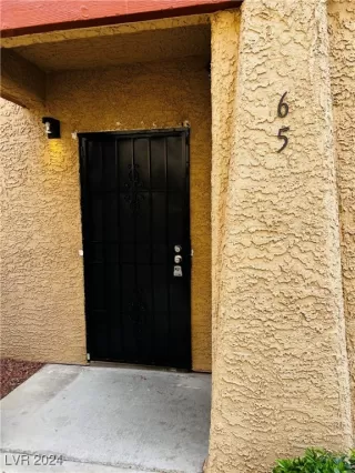 Photo #1: 2615440 Listing