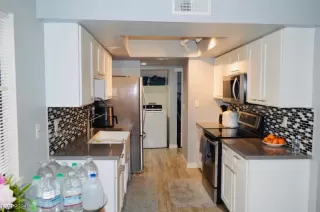 Photo #5: 2615440 Listing