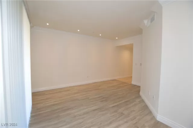 MLS: 2615451 Condo For Sale