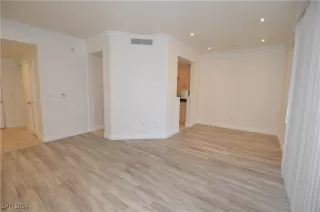 Photo #3: 2615451 Listing