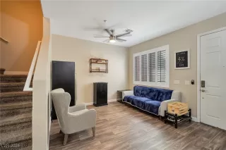 Photo #3: 2615509 Listing