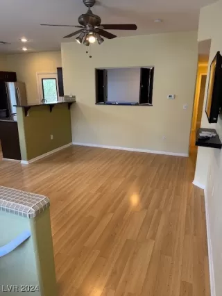 Photo #4: 2615511 Listing