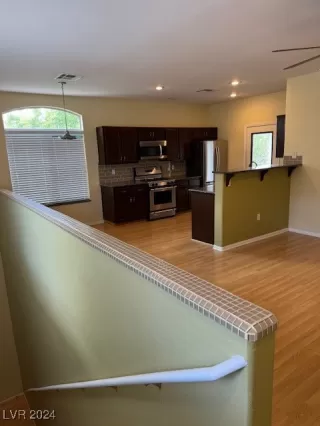 Photo #6: 2615511 Listing