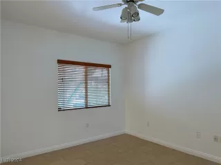 Photo #2: 2615536 Listing