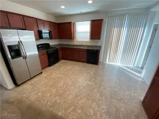 Photo #2: 2615538 Listing 