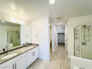 Photo #3: 2615539 Listing