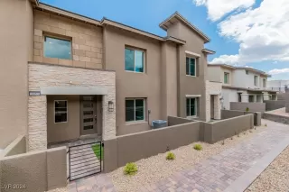 Photo #3: 2615565 Listing