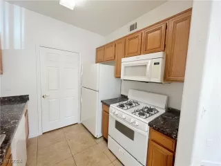 Photo #2: 2615583 Listing 