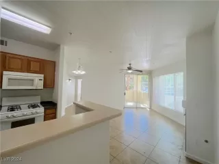 Photo #5: 2615583 Listing 