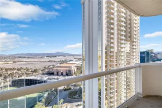 Photo #1: 2615595 Listing