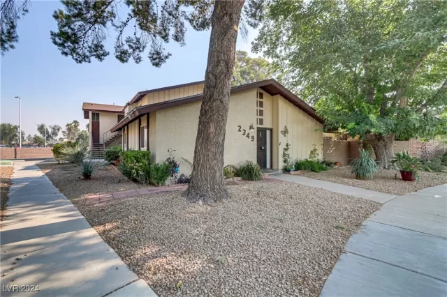 MLS: 2615596 Condo For Sale