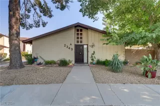 Photo #1: 2615596 Listing