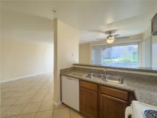 Photo #5: 2615605 Listing 