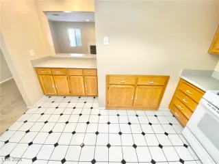 Photo #6: 2615642 Listing 