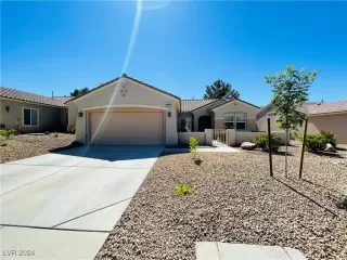 Photo #1: 2615649 Listing