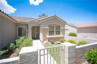 Photo #2: 2615649 Listing