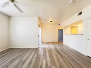 Photo #4: 2615664 Listing 