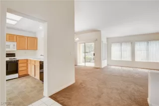 Photo #5: 2615680 Listing 