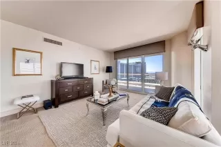 Photo #2: 2615682 Listing 