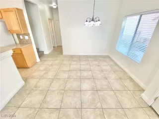 Photo #5: 2615700 Listing 