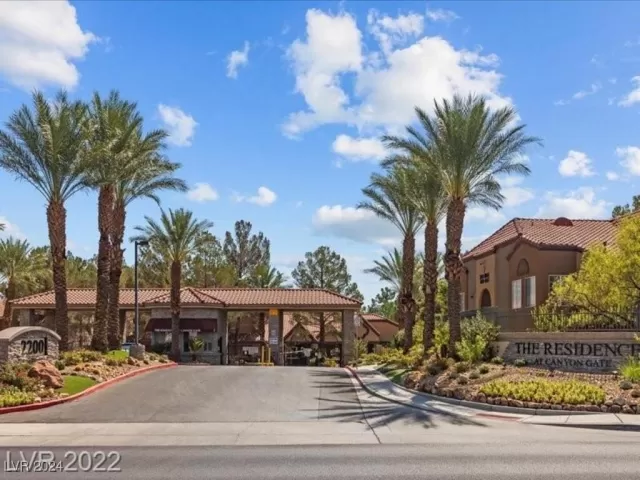 MLS: 2615708 Condo For Sale