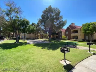 Photo #4: 2615708 Listing 