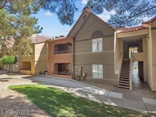 Photo #5: 2615708 Listing 