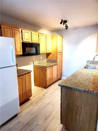 Photo #1: 2615710 Listing 