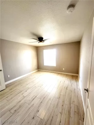 Photo #4: 2615710 Listing 