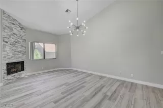 Photo #5: 2615728 Listing 